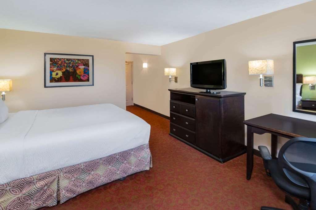 La Quinta By Wyndham San Antonio Medical Ctr. Nw Hotel Room photo